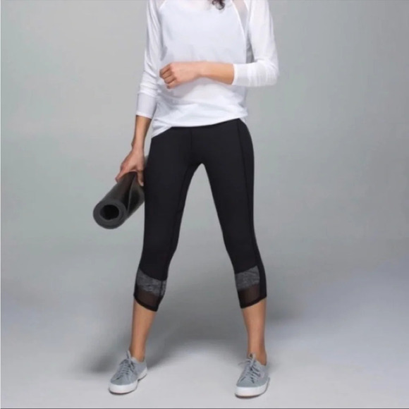 Lululemon if you’re lucky cropped leggings - Picture 2 of 7